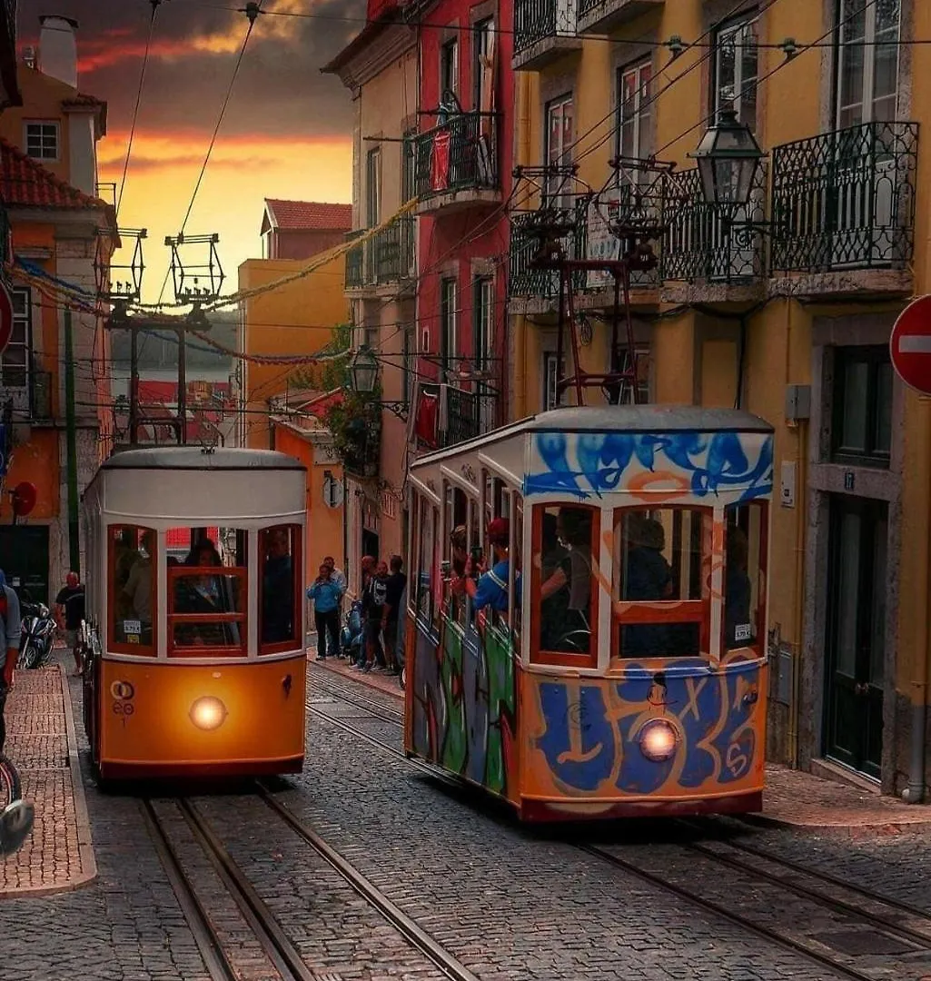 Lisbon Suite Home 2*,  Portugalia